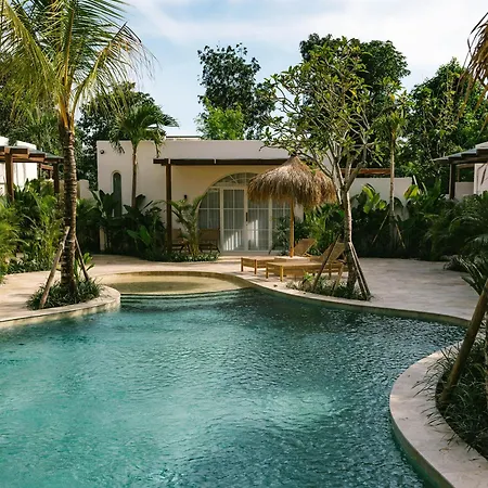 Mayiki Boutique Hotel